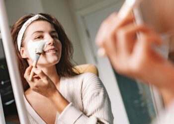 Як використовувати домашню сметану в догляді за шкірою обличчя: маски зі сметани