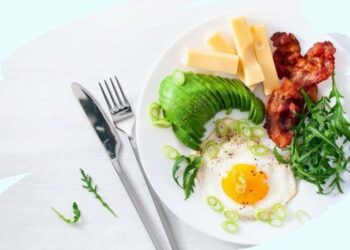 Швидкий сніданок за 10 хвилин: смачні та здорові ідеї для зайнятих ранків – Новини ФАКТ