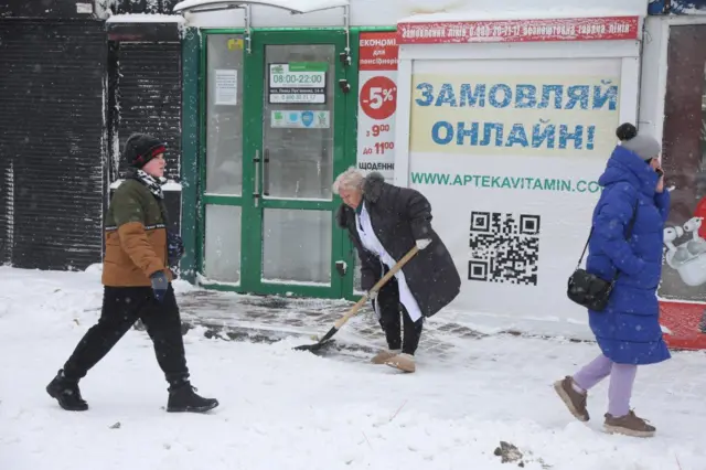 Скільки коштуватимуть ліки з 1 березня і чи не бракуватиме їх в аптеках