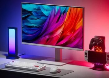 Nanoleaf випустила стильну багатофункціональну лампу Pegboard Desk Dock, яка прикрасить інтер’єр і зробить робочий простір ергономічним