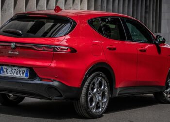 Stellantis відкликає майже 50 000 автомобілів Alfa Romeo, Dodge і Maserati у США