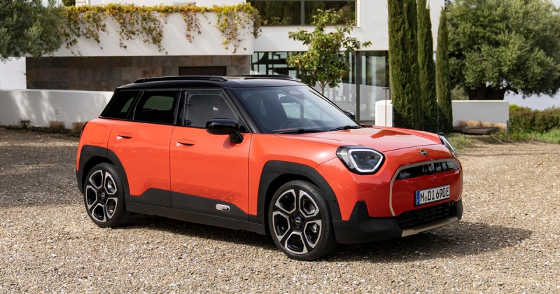 Mini більше не збирається ставати на 100% електромобільним брендом
