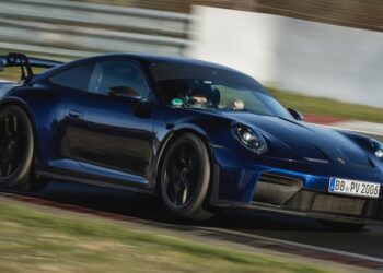 Porsche 911 GT3 встановив новий рекорд “Нюрбургрингу” для автомобілів із механікою