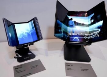 Інсайдер розкрив, коли Samsung представить свій перший потрійний складаний смартфон