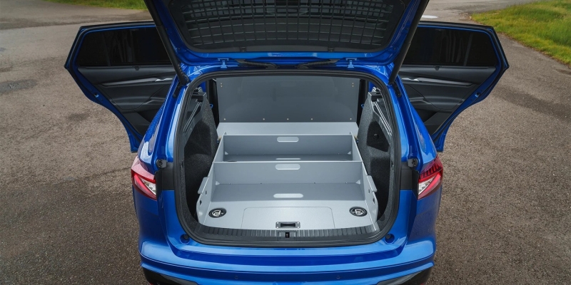 У Skoda Enyaq з'явилася комерційна версія Cargo