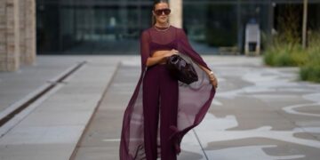 5 головних відтінків осені-2025, які варто додати в гардероб