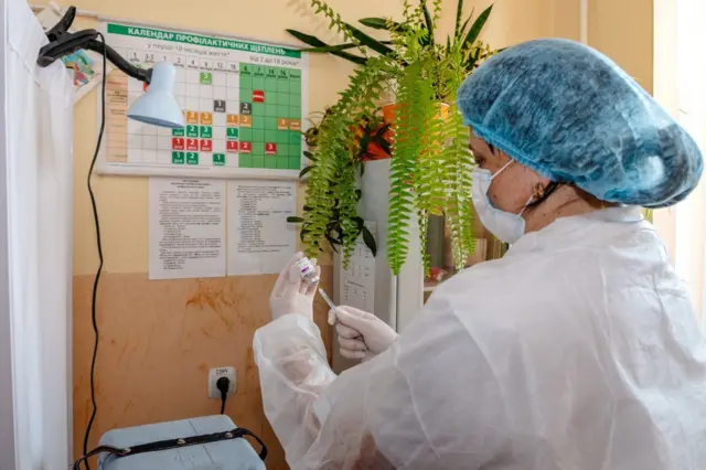 Захворіють всі невакциновані діти - Кузін про загрозу кору в Україні