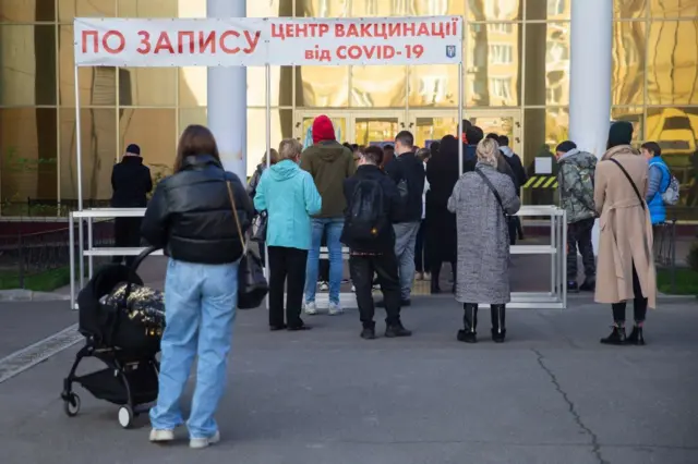 Захворіють всі невакциновані діти - Кузін про загрозу кору в Україні